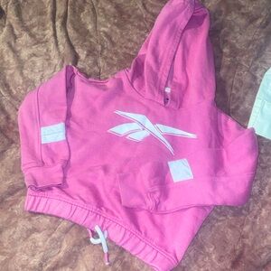 Girls size 5T Reebok pink and white hoodie.